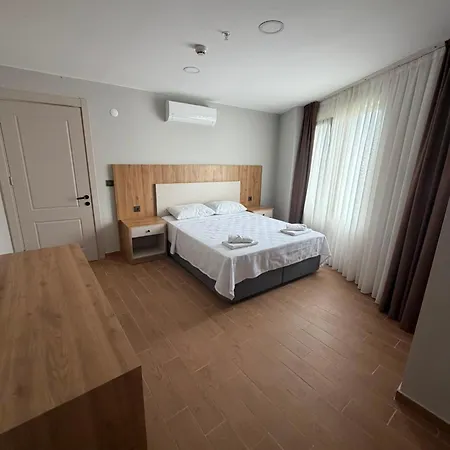 Mimoza Apart Otel *